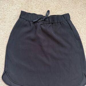 Lululemon Black Skirt size 8